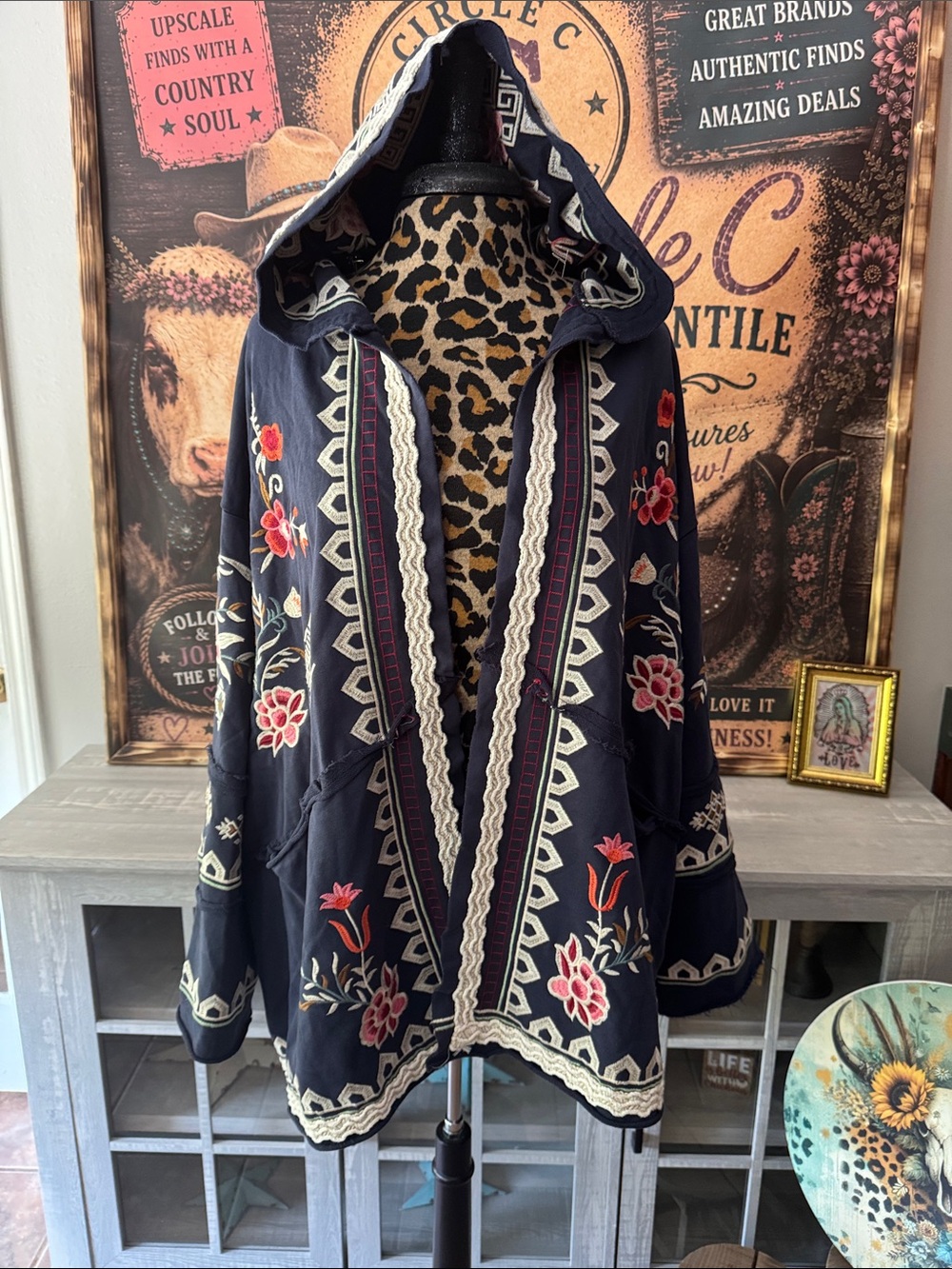 NWT Blue Velvet Embroidered Hooded Jacket - Navy with Floral Trim  Sz XL